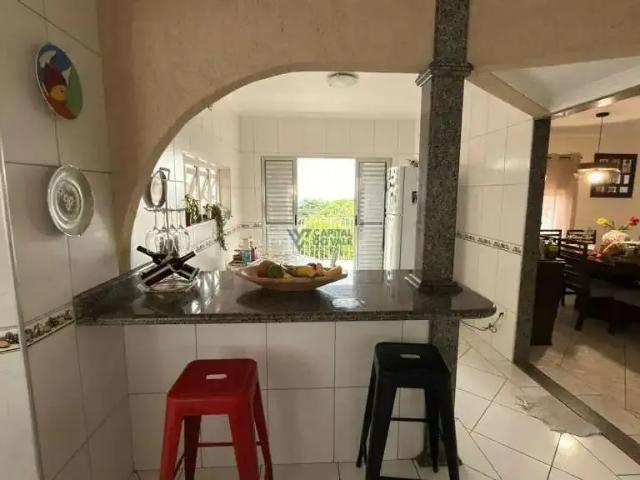 Casa / Sobrado para Locação em São José dos Campos/SP Jardim das Indústrias 4 Quartos