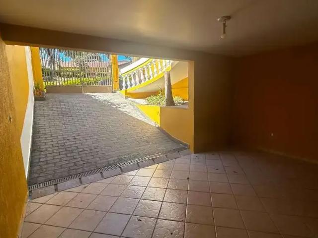 Casa / Sobrado para Locação em São José dos Campos/SP Jardim das Indústrias 4 Quartos