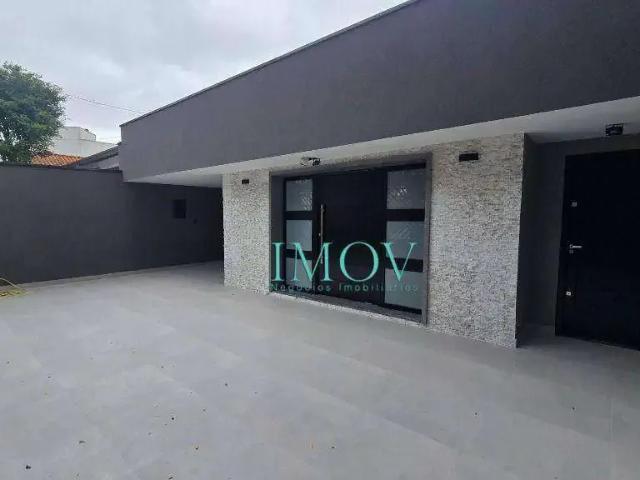 Casa / Sobrado para Locação em São José dos Campos/SP Jardim das Indústrias 5 Quartos