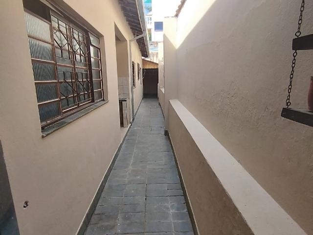 Casa / Sobrado para Locação em São José dos Campos/SP Jardim das Indústrias 2 Quartos