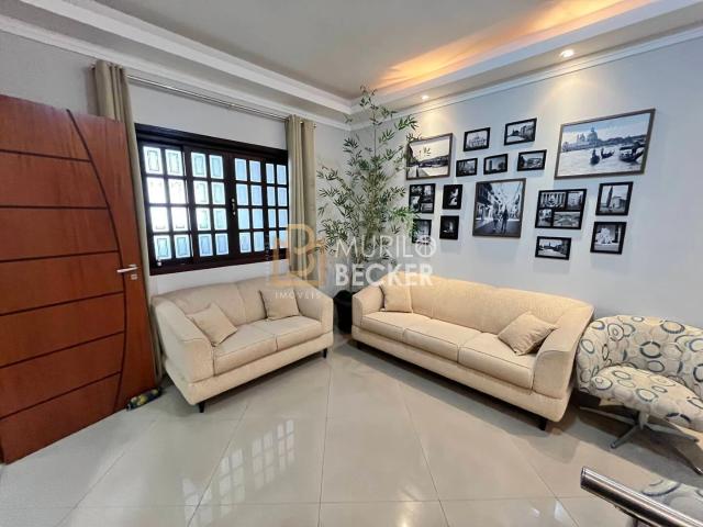 Casa / Sobrado para Locação em São José dos Campos/SP Jardim das Indústrias 2 Quartos