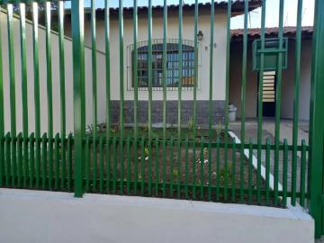 Casa / Sobrado para Locação em São José dos Campos/SP Jardim das Indústrias 2 Quartos