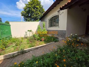 Praça da Criança - Garagem, Área de serviço