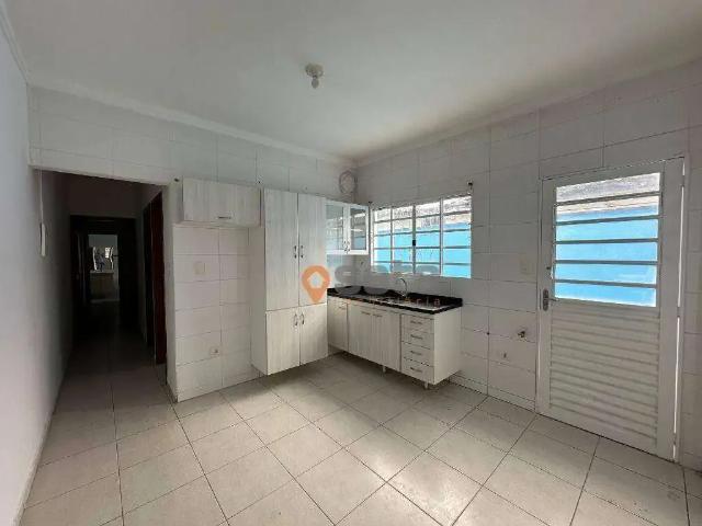 Casa / Sobrado para Locação em São José dos Campos/SP Jardim das Indústrias 2 Quartos