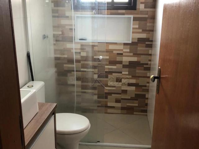 Casa / Sobrado para Locação em São José dos Campos/SP Jardim das Indústrias 2 Quartos