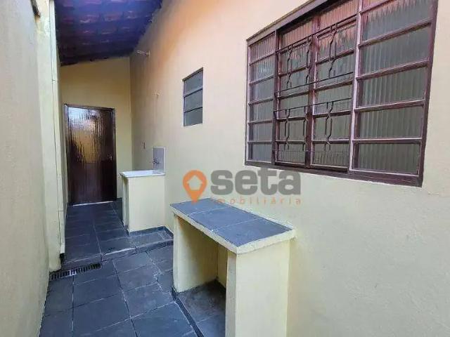 Casa / Sobrado para Locação em São José dos Campos/SP Jardim das Indústrias 2 Quartos