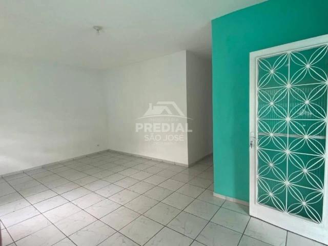 Casa / Sobrado para Locação em São José dos Campos/SP Jardim das Indústrias 3 Quartos