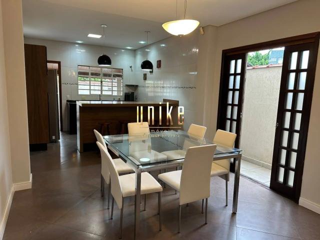 Casa / Sobrado para Locação em São José dos Campos/SP Jardim das Indústrias 3 Quartos