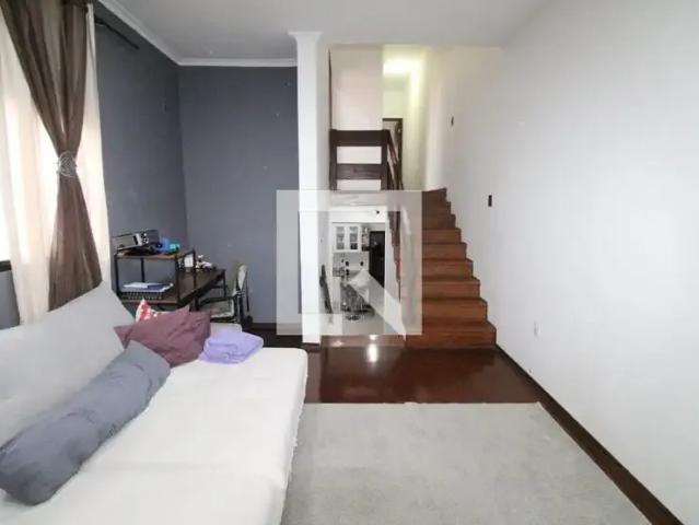 Casa / Sobrado para Locação em São José dos Campos/SP Jardim das Indústrias 3 Quartos