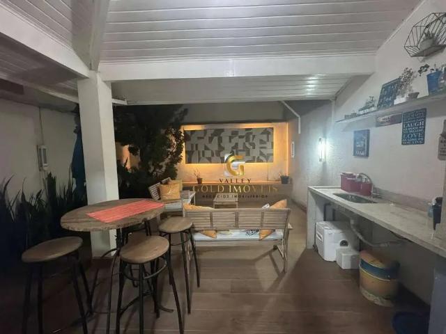 Casa / Sobrado para Locação em São José dos Campos/SP Jardim das Indústrias 3 Quartos