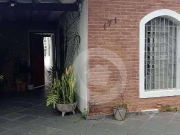 Casa / Sobrado para Locação em São José dos Campos/SP Jardim das Indústrias 3 Quartos