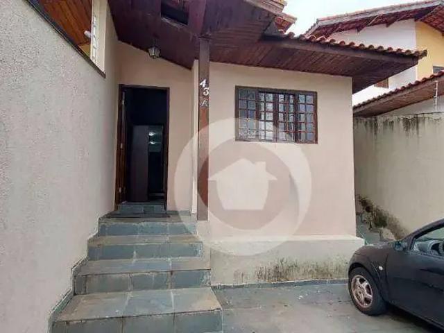 Casa / Sobrado para Locação em São José dos Campos/SP Jardim das Indústrias 3 Quartos