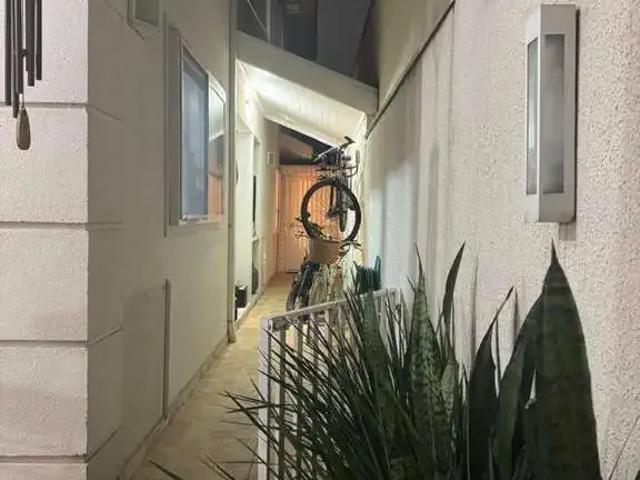 Casa / Sobrado para Locação em São José dos Campos/SP Jardim das Indústrias 3 Quartos