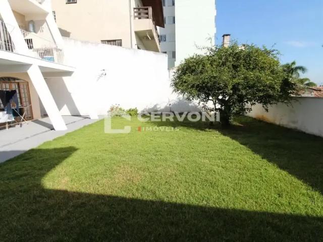 Casa / Sobrado para Locação em São José dos Campos/SP Jardim das Indústrias 3 Quartos