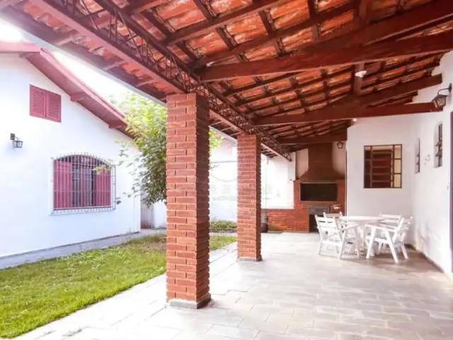 Casa / Sobrado para Locação em São José dos Campos/SP Jardim Esplanada 4 Quartos