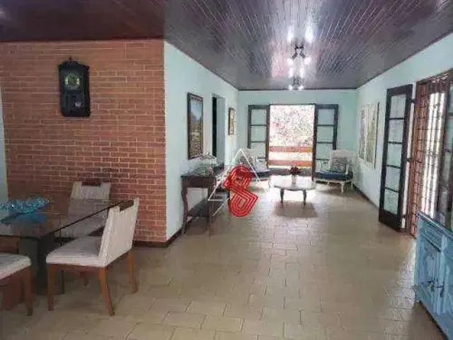 Casa / Sobrado para Locação em São José dos Campos/SP Jardim Esplanada 5 Quartos