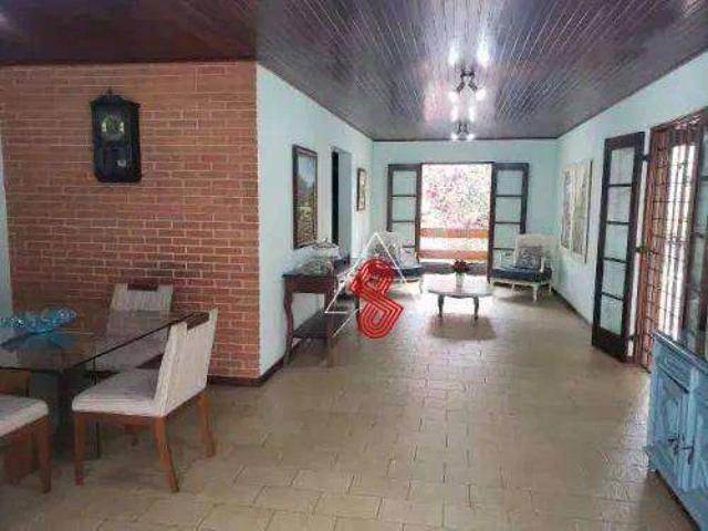 Casa / Sobrado para Locação em São José dos Campos/SP Jardim Esplanada 5 Quartos