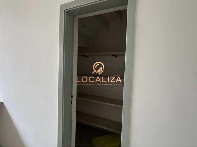Casa / Sobrado para Locação em São José dos Campos/SP Jardim Esplanada 6 Quartos