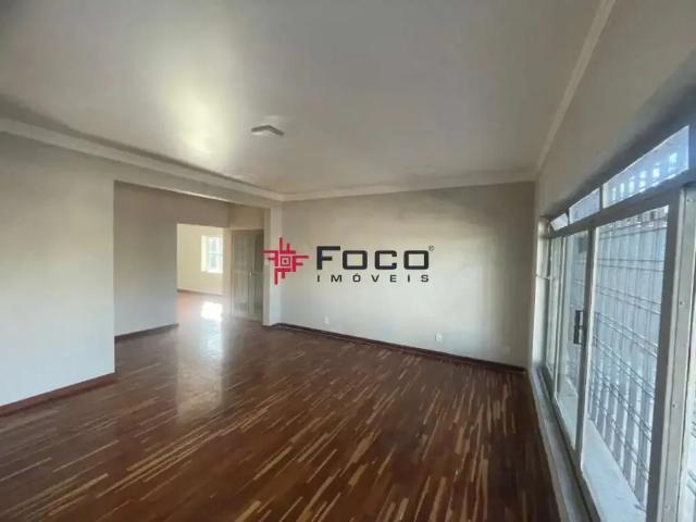 Casa / Sobrado para Locação em São José dos Campos/SP Jardim Esplanada II 3 Quartos