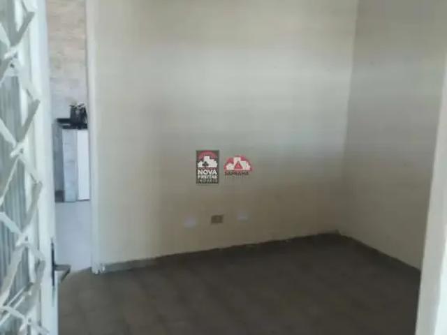 Casa / Sobrado para Locação em São José dos Campos/SP Jardim Ismênia 2 Quartos