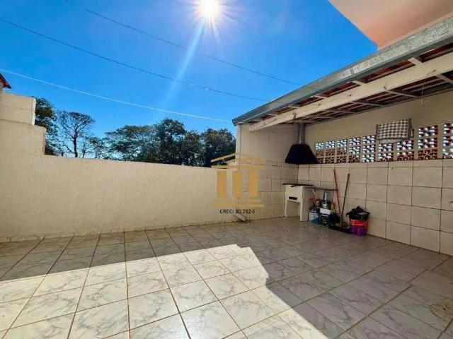 Casa / Sobrado para Locação em São José dos Campos/SP Jardim Ismênia 3 Quartos