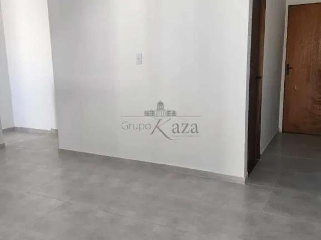 Casa / Sobrado para Locação em São José dos Campos/SP Jardim Mariana II 4 Quartos