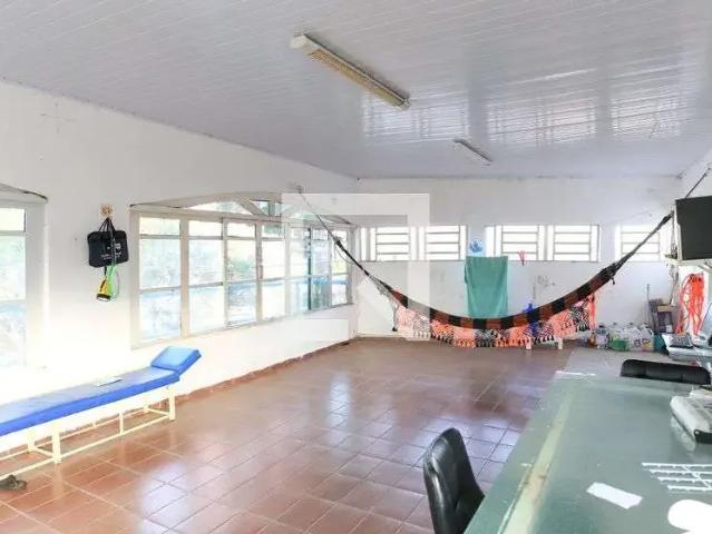 Casa / Sobrado para Locação em São José dos Campos/SP Jardim Nova Detroit 3 Quartos
