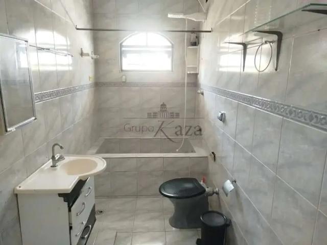 Casa / Sobrado para Locação em São José dos Campos/SP Jardim Oriente 1 Quartos