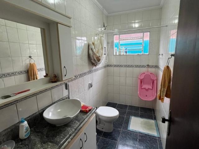 Casa / Sobrado para Locação em São José dos Campos/SP Jardim Oriente 4 Quartos