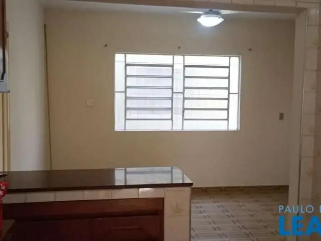 Casa / Sobrado para Locação em São José dos Campos/SP Jardim Paulista 3 Quartos
