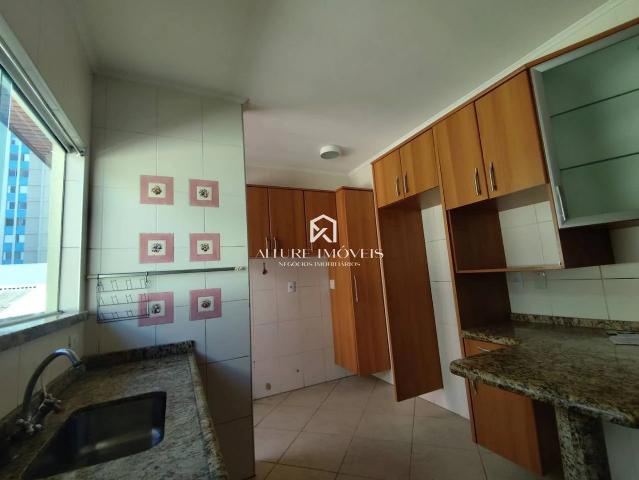 Casa / Sobrado para Locação em São José dos Campos/SP Jardim São Dimas 3 Quartos