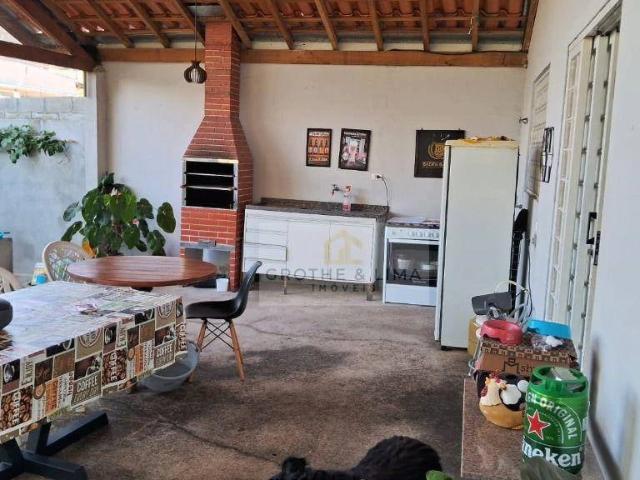 Casa / Sobrado para Locação em São José dos Campos/SP Jardim Santa Júlia 3 Quartos