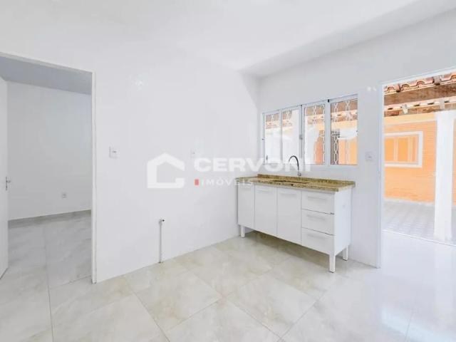 Casa / Sobrado para Locação em São José dos Campos/SP Jardim Satélite 4 Quartos