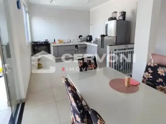 Casa / Sobrado para Locação em São José dos Campos/SP Jardim Satélite 5 Quartos