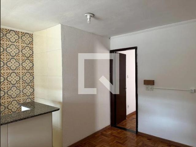 Casa / Sobrado para Locação em São José dos Campos/SP Jardim Satélite 1 Quartos