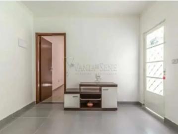 Casa / Sobrado para Locação em São José dos Campos/SP Jardim Satélite 2 Quartos