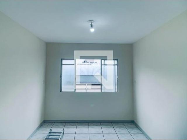 Casa / Sobrado para Locação em São José dos Campos/SP Jardim Satélite 2 Quartos