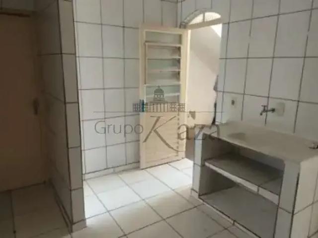 Casa / Sobrado para Locação em São José dos Campos/SP Jardim Satélite 2 Quartos