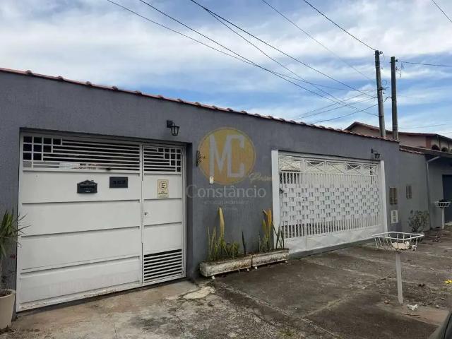 Casa / Sobrado para Locação em São José dos Campos/SP Jardim Satélite 3 Quartos
