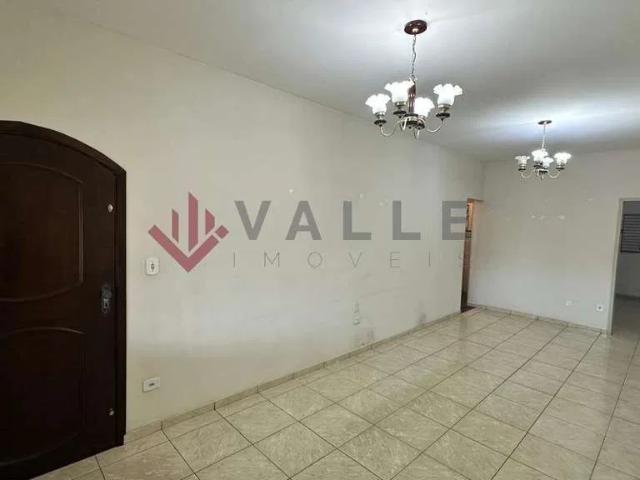 Casa / Sobrado para Locação em São José dos Campos/SP Jardim Satélite 3 Quartos