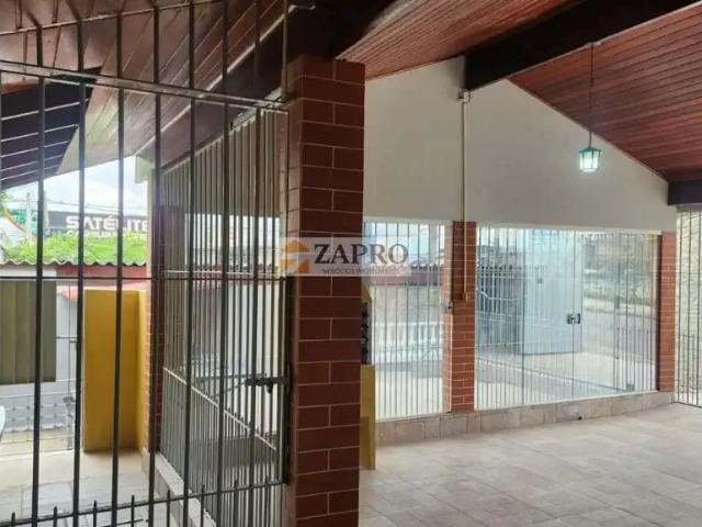 Casa / Sobrado para Locação em São José dos Campos/SP Jardim Satélite 3 Quartos