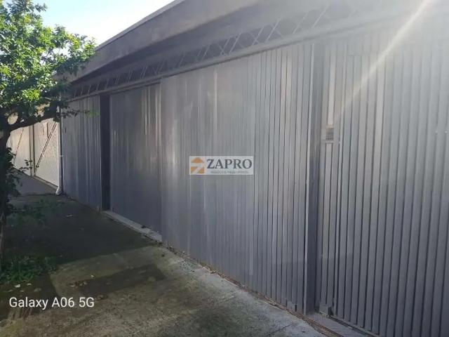 Casa / Sobrado para Locação em São José dos Campos/SP Jardim Satélite 3 Quartos