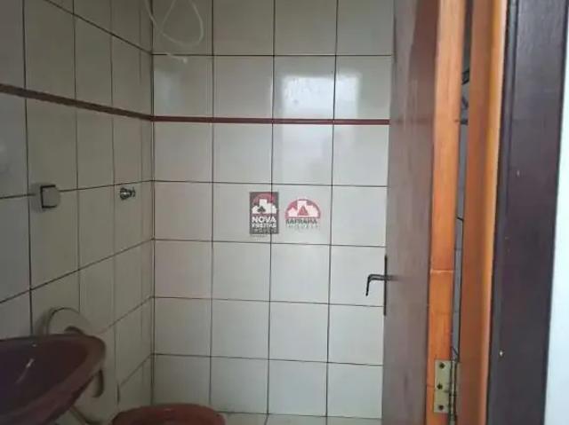 Casa / Sobrado para Locação em São José dos Campos/SP Jardim Satélite 3 Quartos