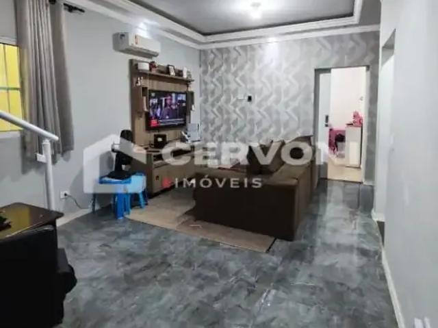 Casa / Sobrado para Locação em São José dos Campos/SP Jardim Satélite 3 Quartos