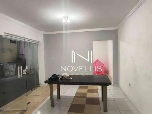 Casa / Sobrado para Locação em São José dos Campos/SP Jardim Satélite 3 Quartos