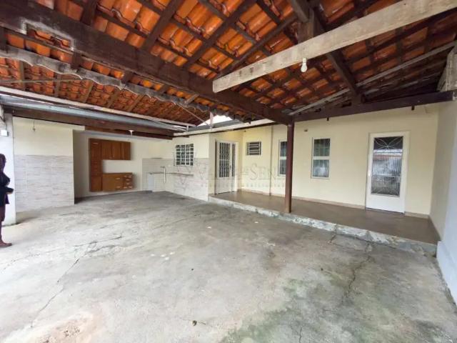 Casa / Sobrado para Locação em São José dos Campos/SP Jardim Satélite 3 Quartos
