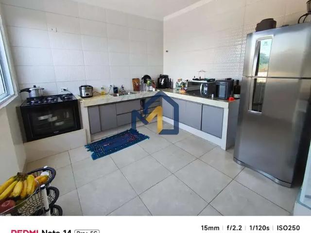 Casa / Sobrado para Locação em São José dos Campos/SP Jardim Satélite 3 Quartos