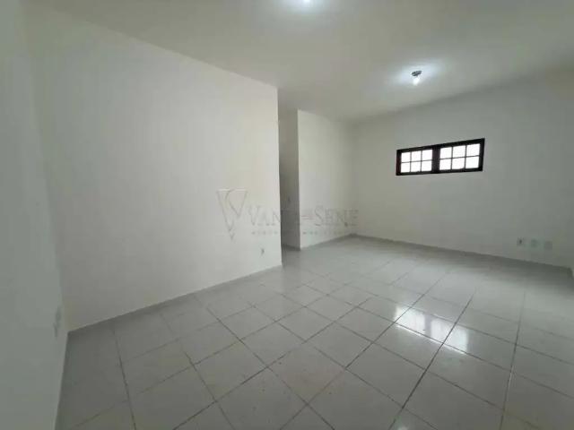 Casa / Sobrado para Locação em São José dos Campos/SP Jardim Satélite 3 Quartos