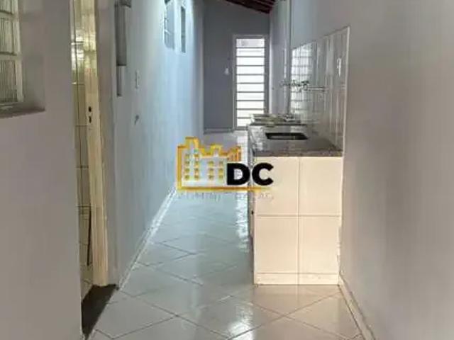 Casa / Sobrado para Locação em São José dos Campos/SP Jardim Satélite 3 Quartos