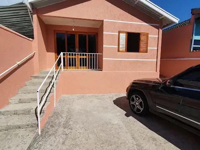Casa / Sobrado para Locação em São José dos Campos/SP Jardim Satélite 3 Quartos